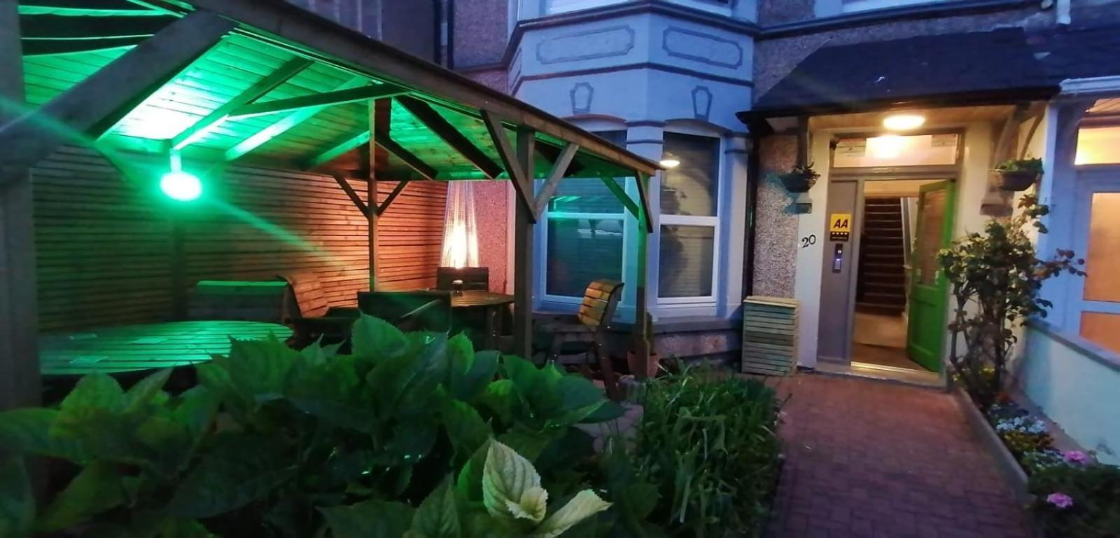Morwenna Luxury Holiday Apartments Llandudno Exterior foto