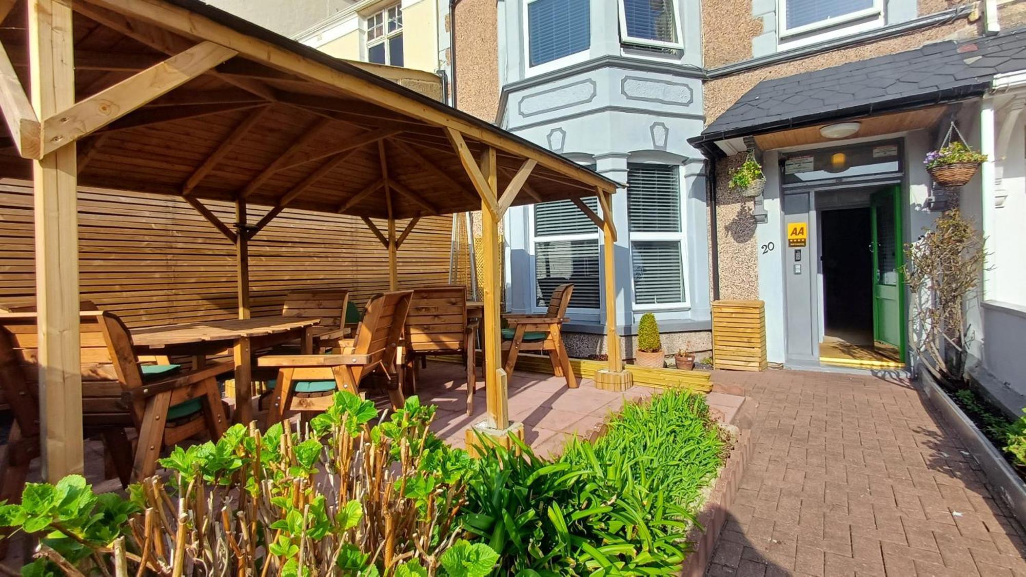 Morwenna Luxury Holiday Apartments Llandudno Exterior foto